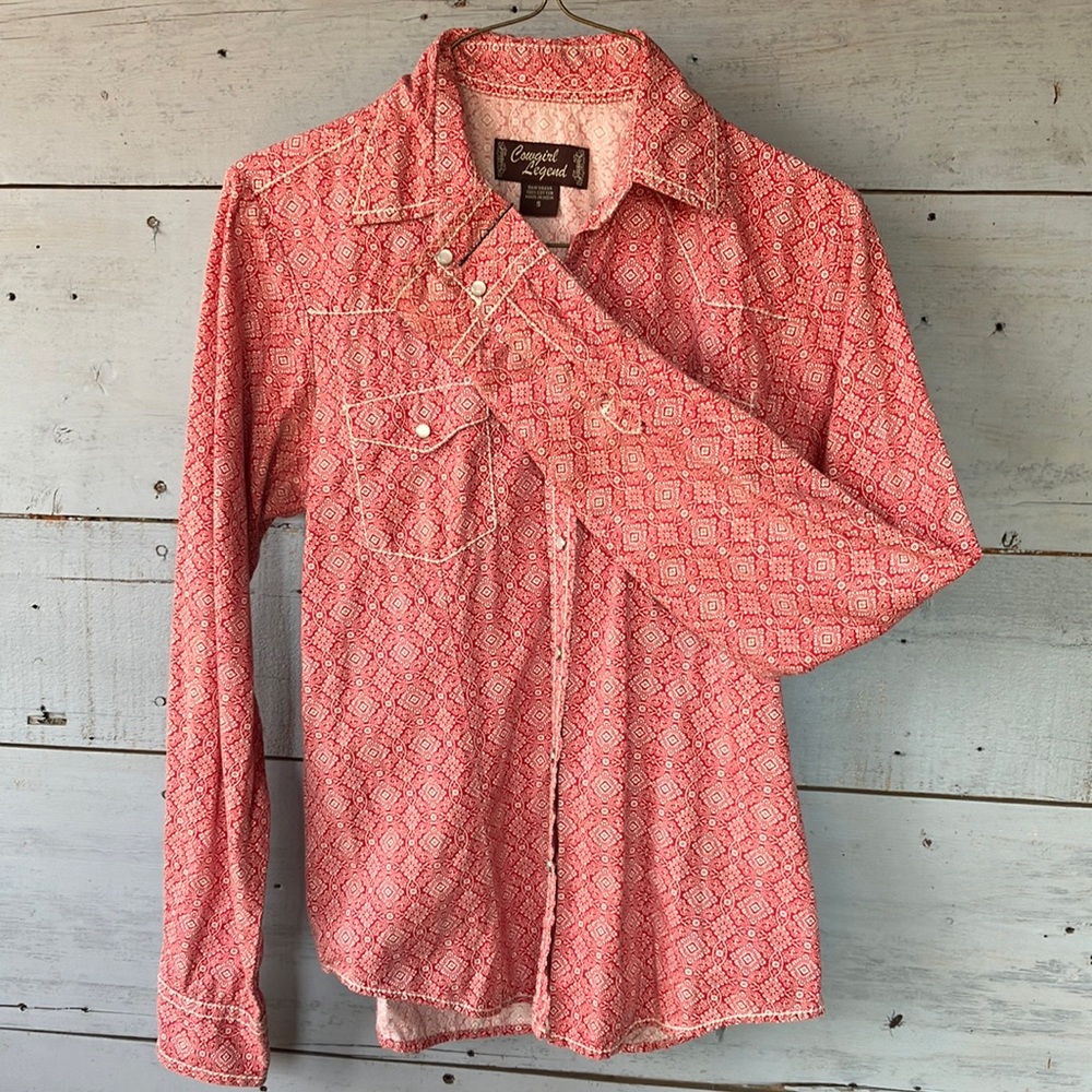 Women’s small, Cowgirl Legend, geoprint, pearl snap long sleeve shirt.